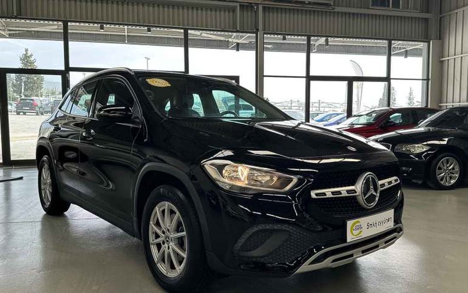Mercedes-Benz - GLA 180 - 5 Χρόνια Εγγύηση - STYLE - Μαύρο - 2023