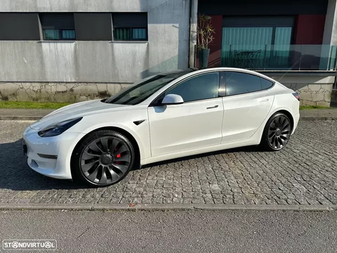 Tesla Model 3 Long Range Tração Integral