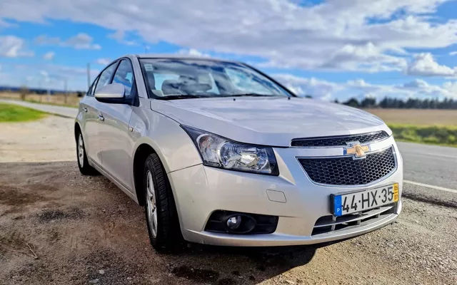 Chevrolet Cruze 1.6 LS