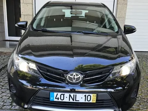 Toyota Auris 2013 1.4 D-4D AC