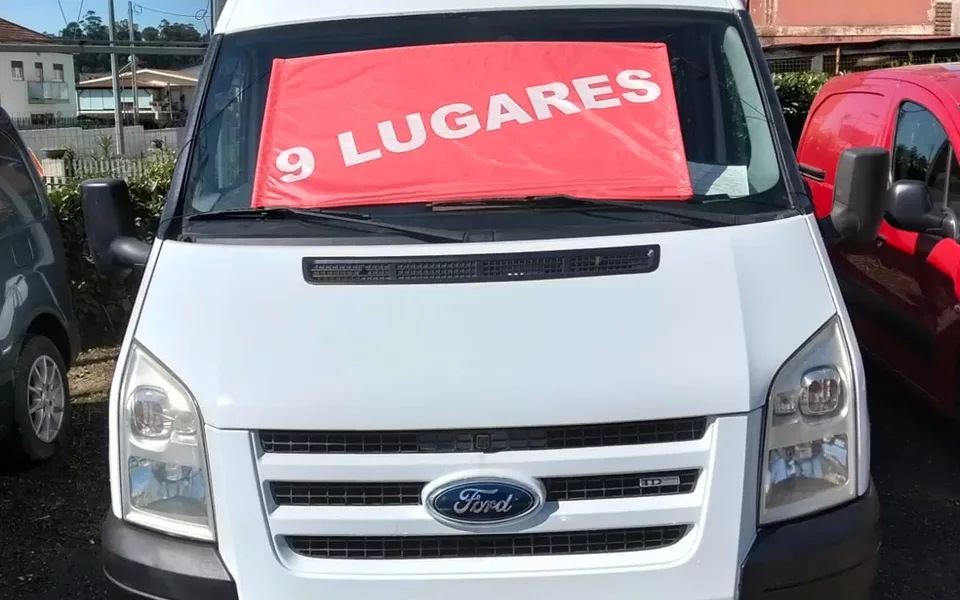 Ford Transit 330L 2.2 TDCi