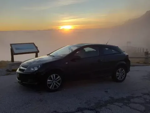 Opel Astra GTC 1.7 CDTi