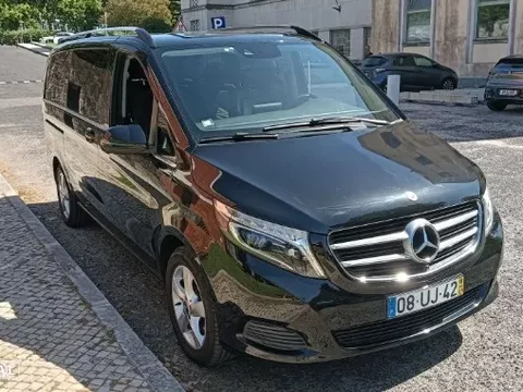 Mercedes-Benz V 250