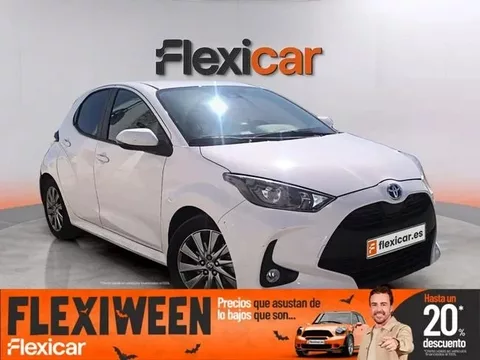 TOYOTA Yaris Yaris 120H 1.5 Style Plus - 18490€ en Alicante