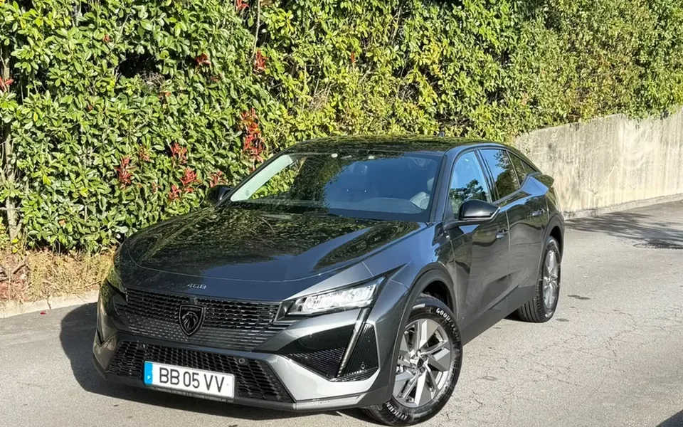 Peugeot 408