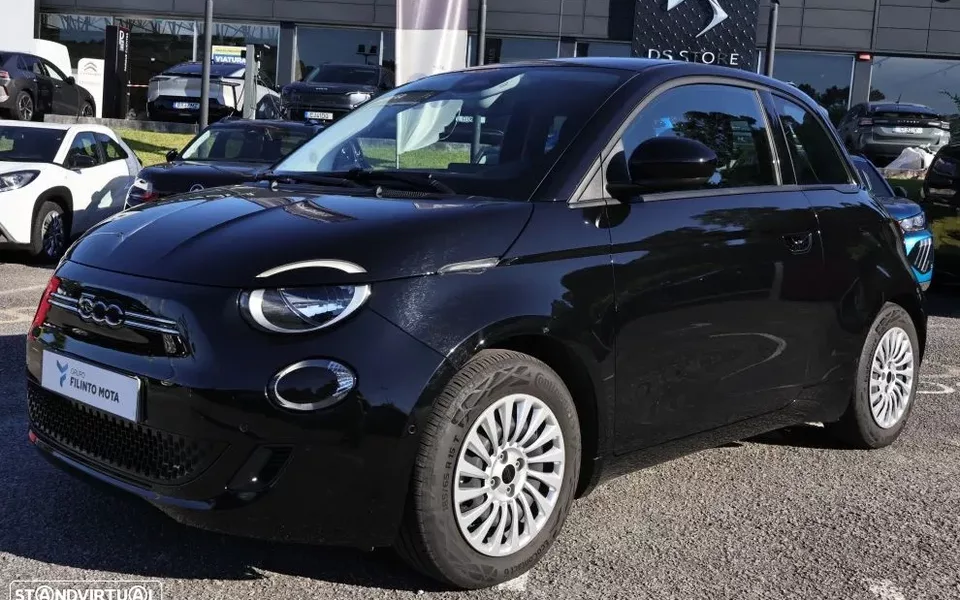 Fiat 500e La Prima
