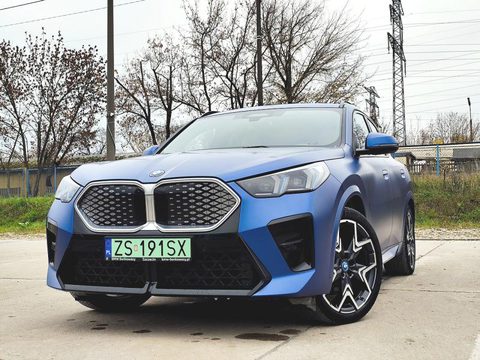BMW IX2 2024