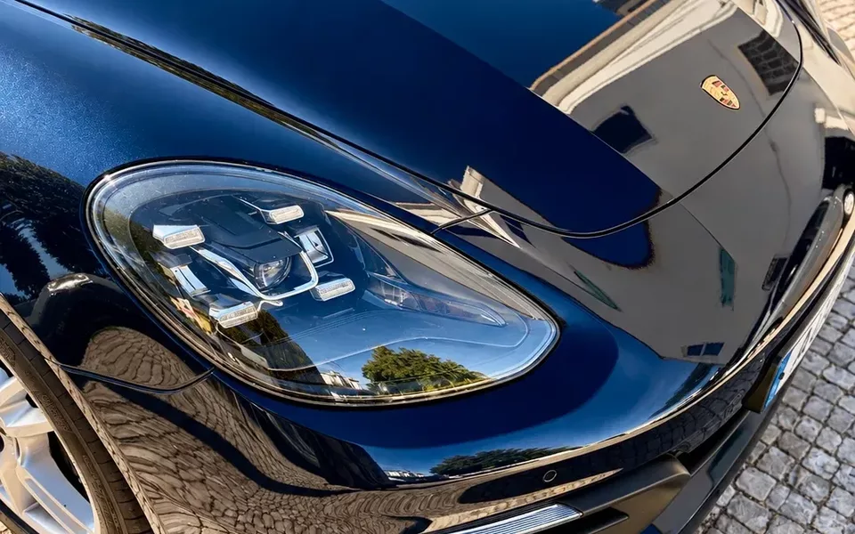 Porsche Panamera 4 E-Hybrid