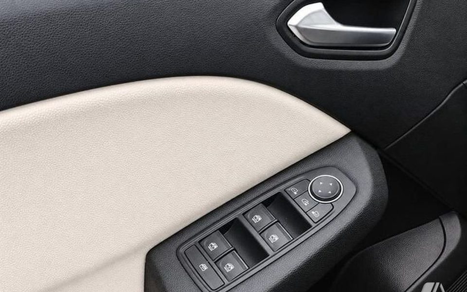 RENAULT Clio Clio TCe Techno 67kW - 14550€ en Ojos de garza