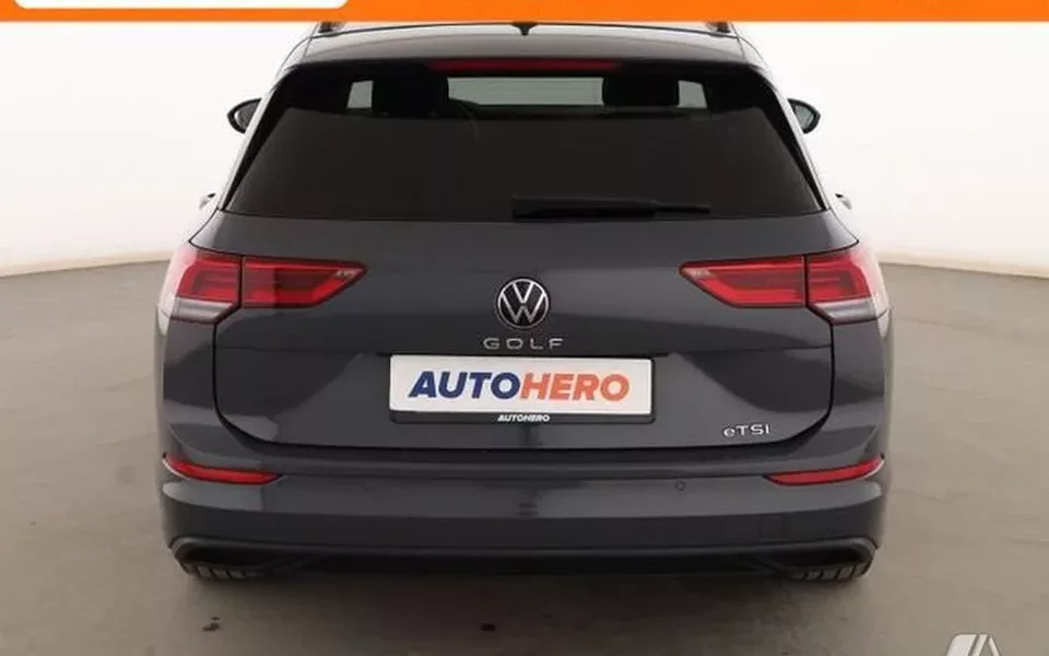 VOLKSWAGEN Golf 1.0 eTSI Life MHEV