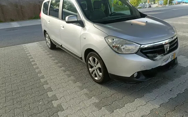 Dacia Lodgy 2016 2.3 DCI L2H2