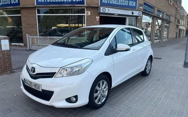 TOYOTA Yaris Yaris 1.0 Active - 8900€ en Viladecans