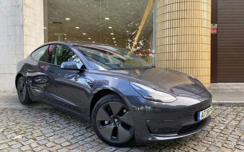 Tesla Model 3 Long Range Tração Integral