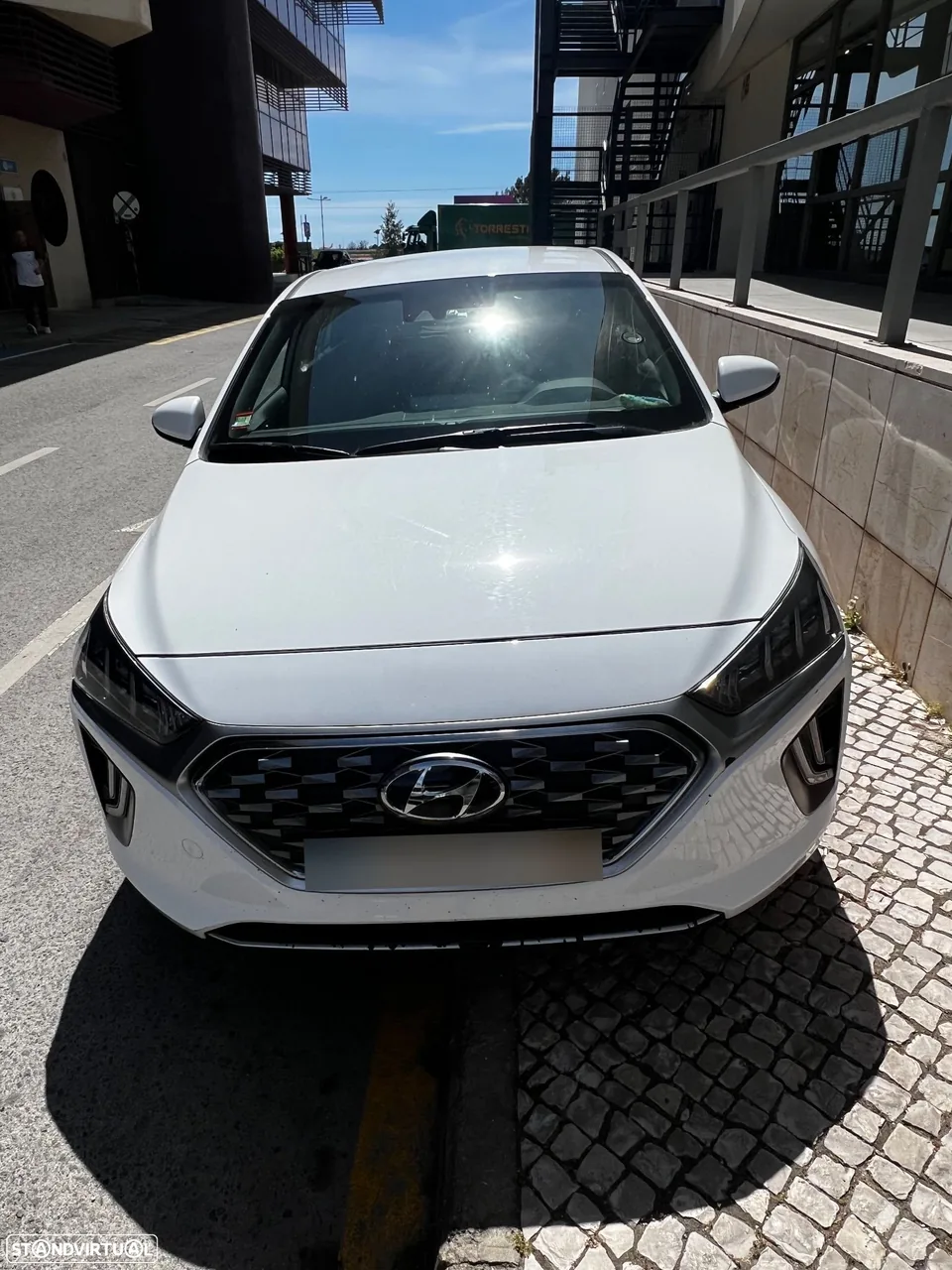 Hyundai Ioniq 1.6 GDI HEV Hybrid Tech