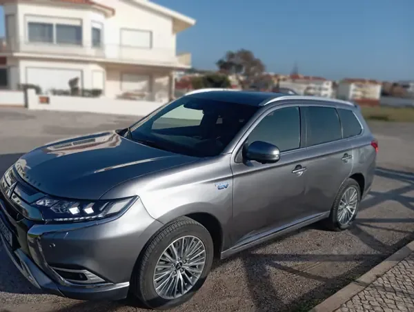Mitsubishi Outlander 2019 2.4 4WD Plug-In Hybrid