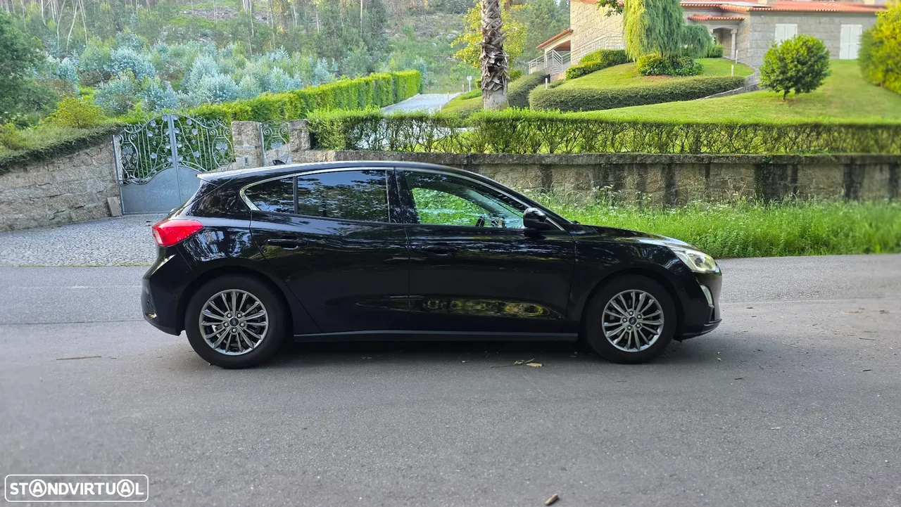 Ford Focus 1.0 EcoBoost S&S ST-LINE X
