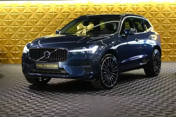 Volvo XC 60 2021 2.0 B4 Momentum