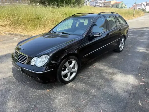 Mercedes-Benz C 220 2002 .