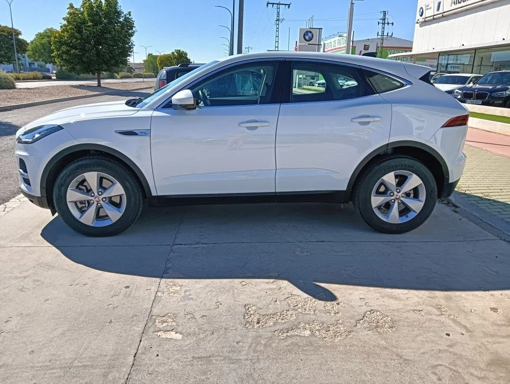 JAGUAR E-Pace E-Pace 2.0D I4 R-Dynamic Black AWD Aut. 163
