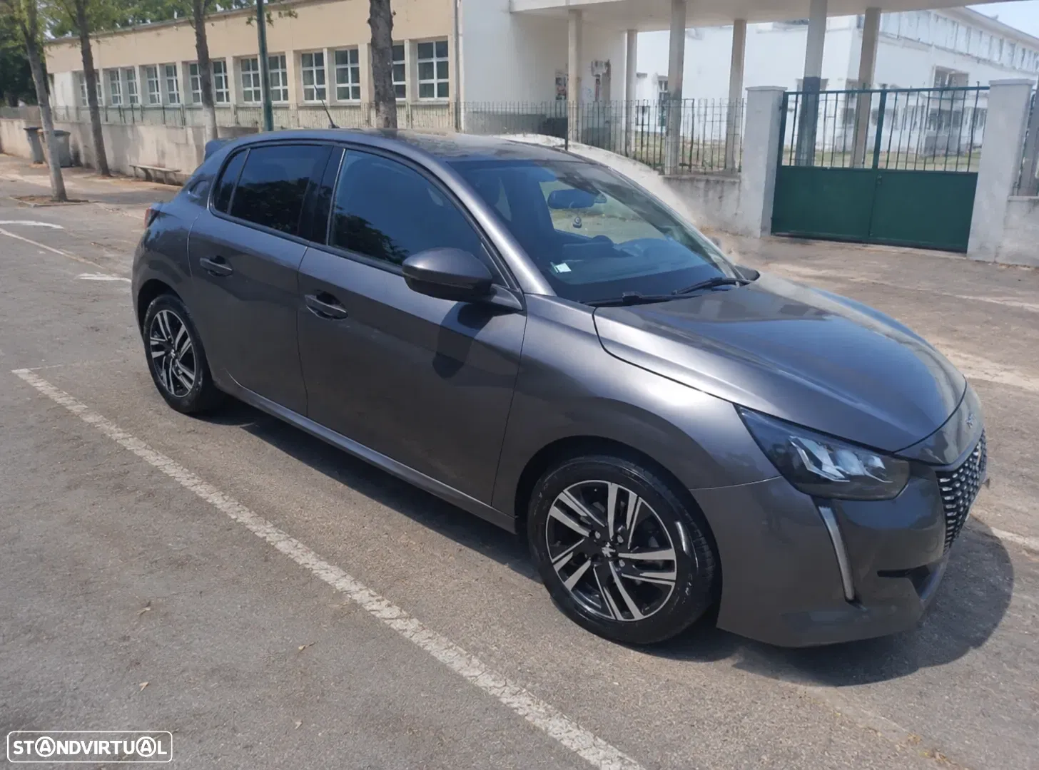 Peugeot 208 1.2 PureTech Allure EAT8