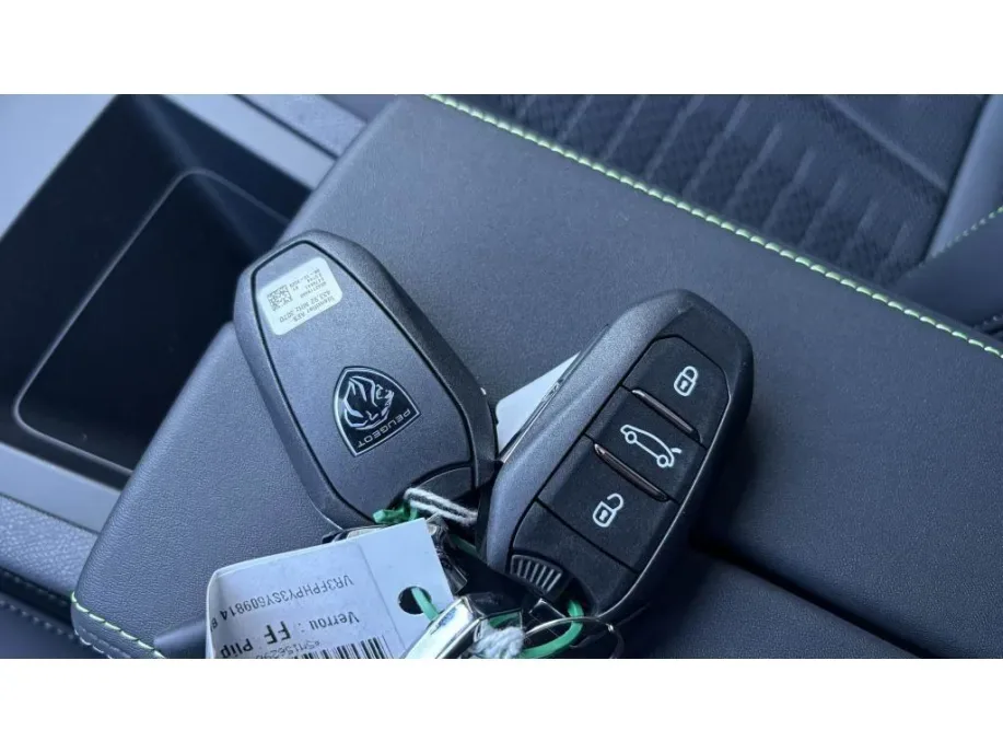 Peugeot 308 Hybrid 145 e-DCS6 GT Zéro km immatriculé