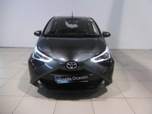 TOYOTA Aygo Aygo 70 x-play