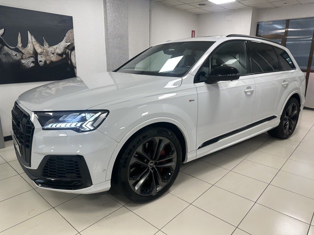 AUDI Q7 Q7 60 TFSIe S line plus quattro tiptronic