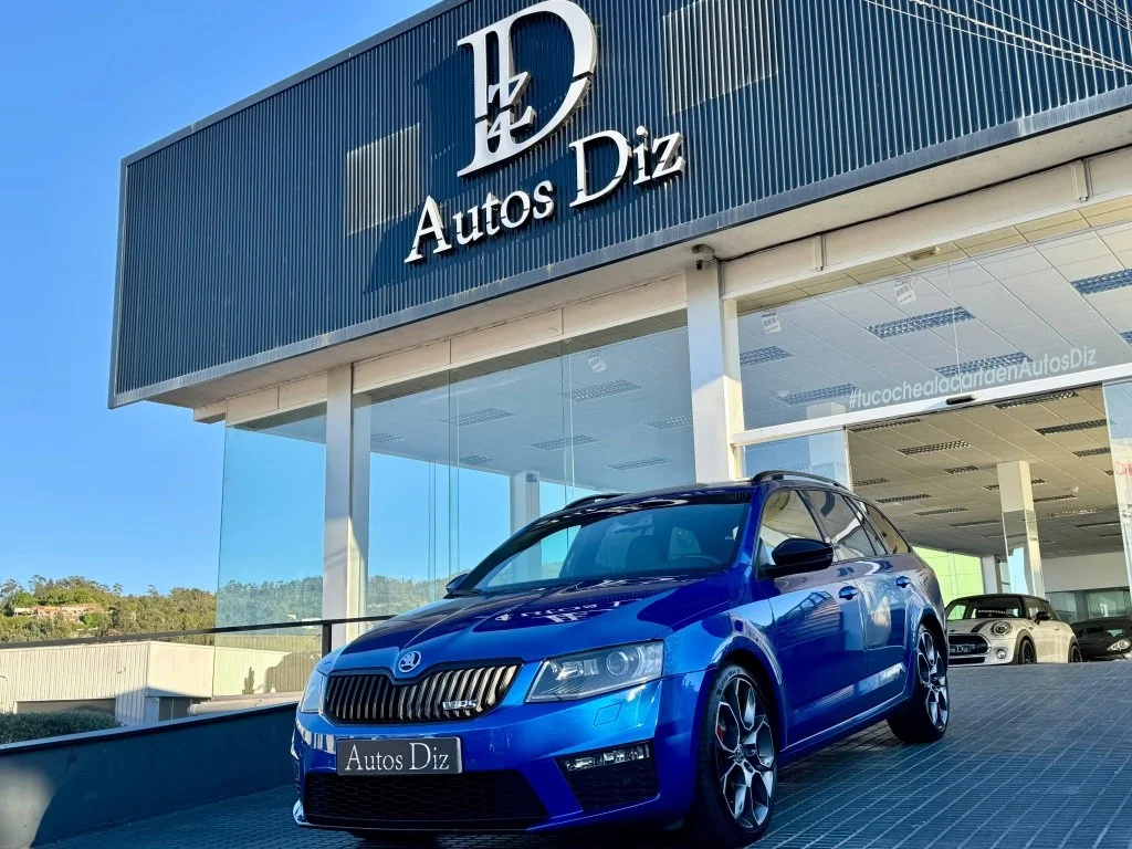 SKODA Octavia Octavia 2.0 TSI RS DSG 220
