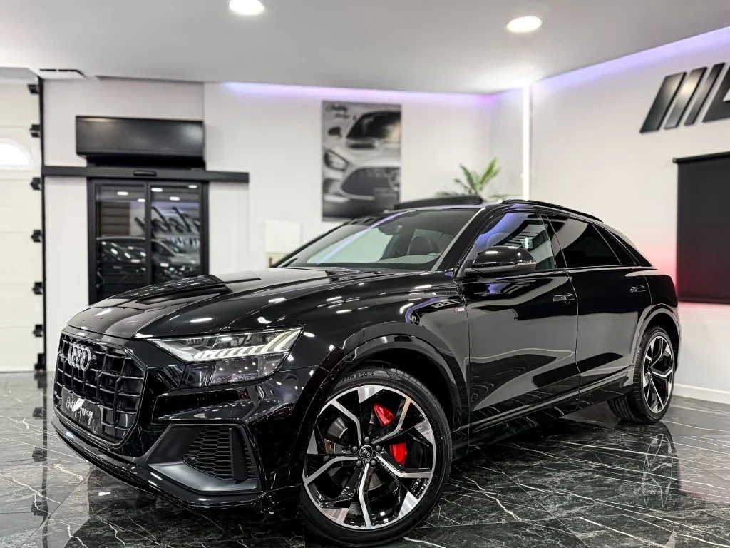 AUDI Q8 Q8 50 TDI Black line plus quattro tiptronic