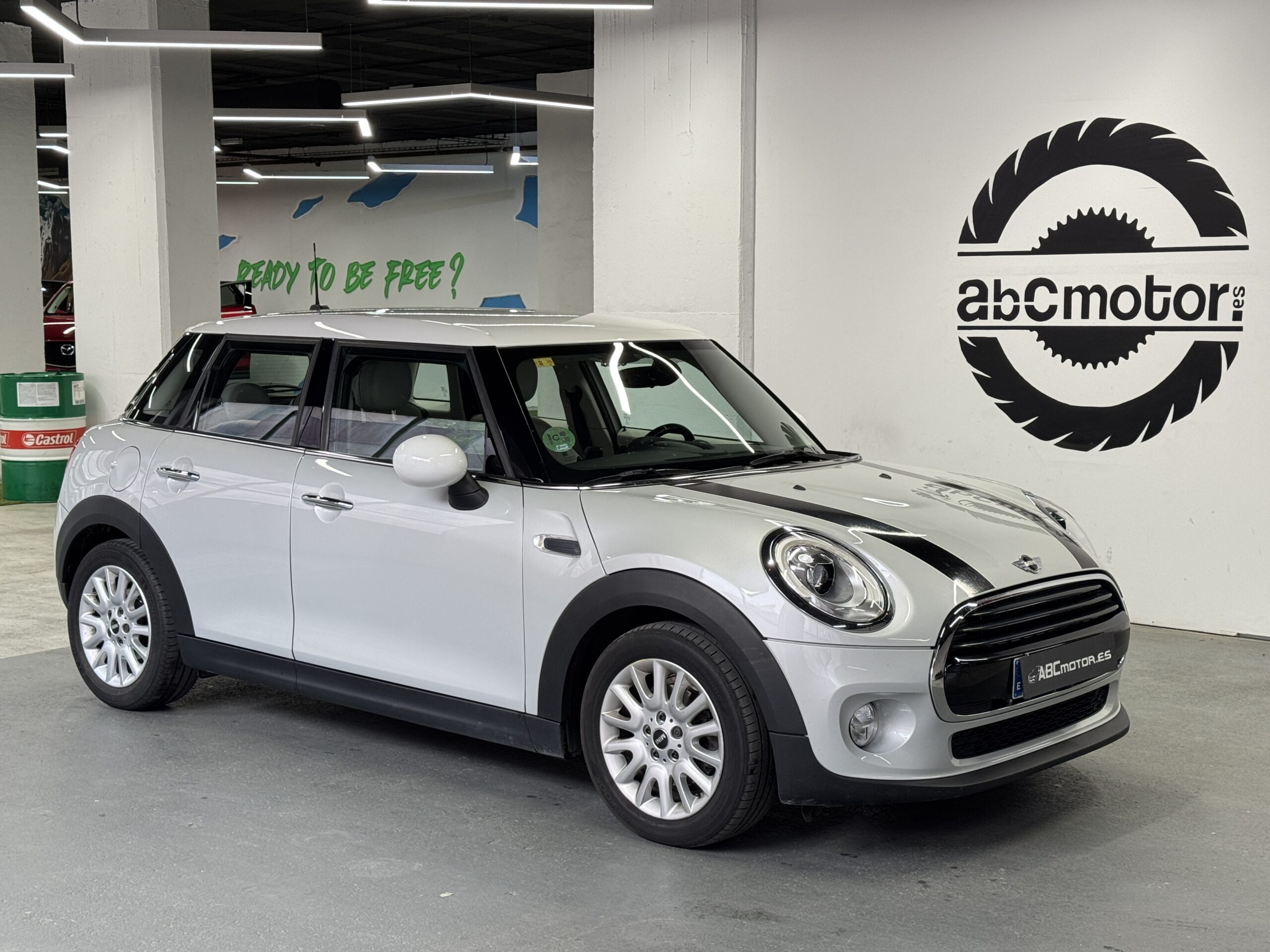 MINI MINI MINI COOPER D 5 PUERTAS