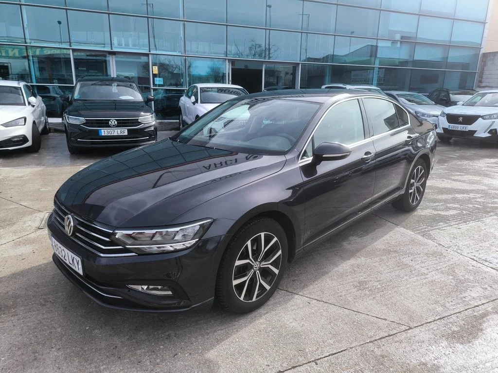 VOLKSWAGEN Passat Passat 1.6TDI Executive DSG7