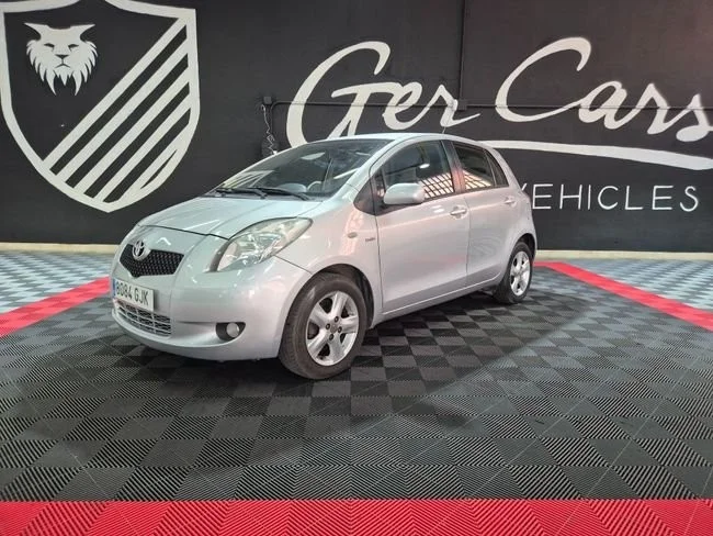 TOYOTA Yaris Yaris 1.4D-4D Sol