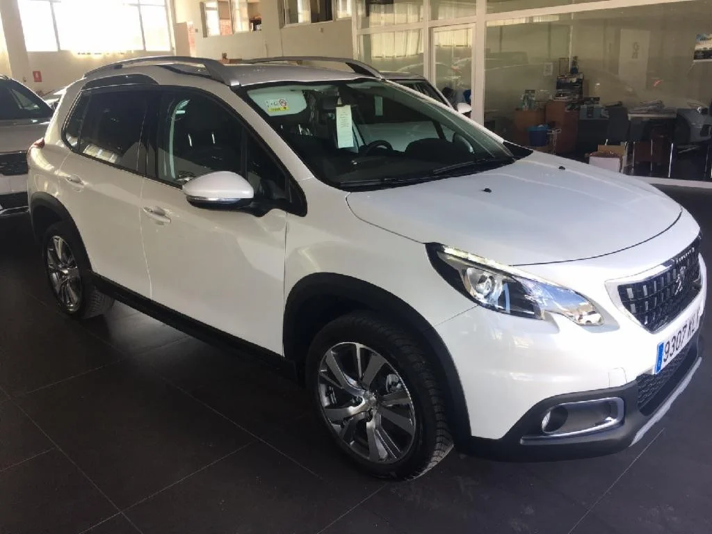 PEUGEOT 2008 2008 1.2 PureTech S&S Allure EAT6 110