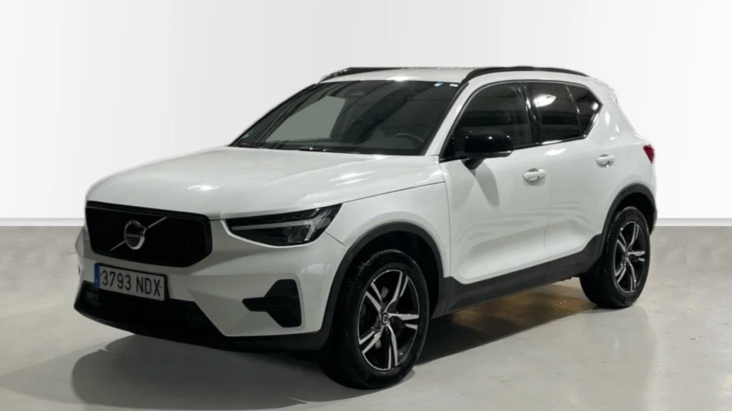 VOLVO XC40 XC40 2.0 B3 PLUS DARK AUTO 5P