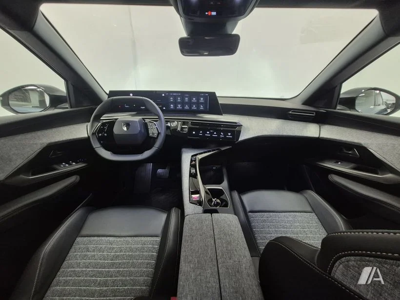 PEUGEOT 3008 SUV 3008 Hybrid 136 Allure eDCS6