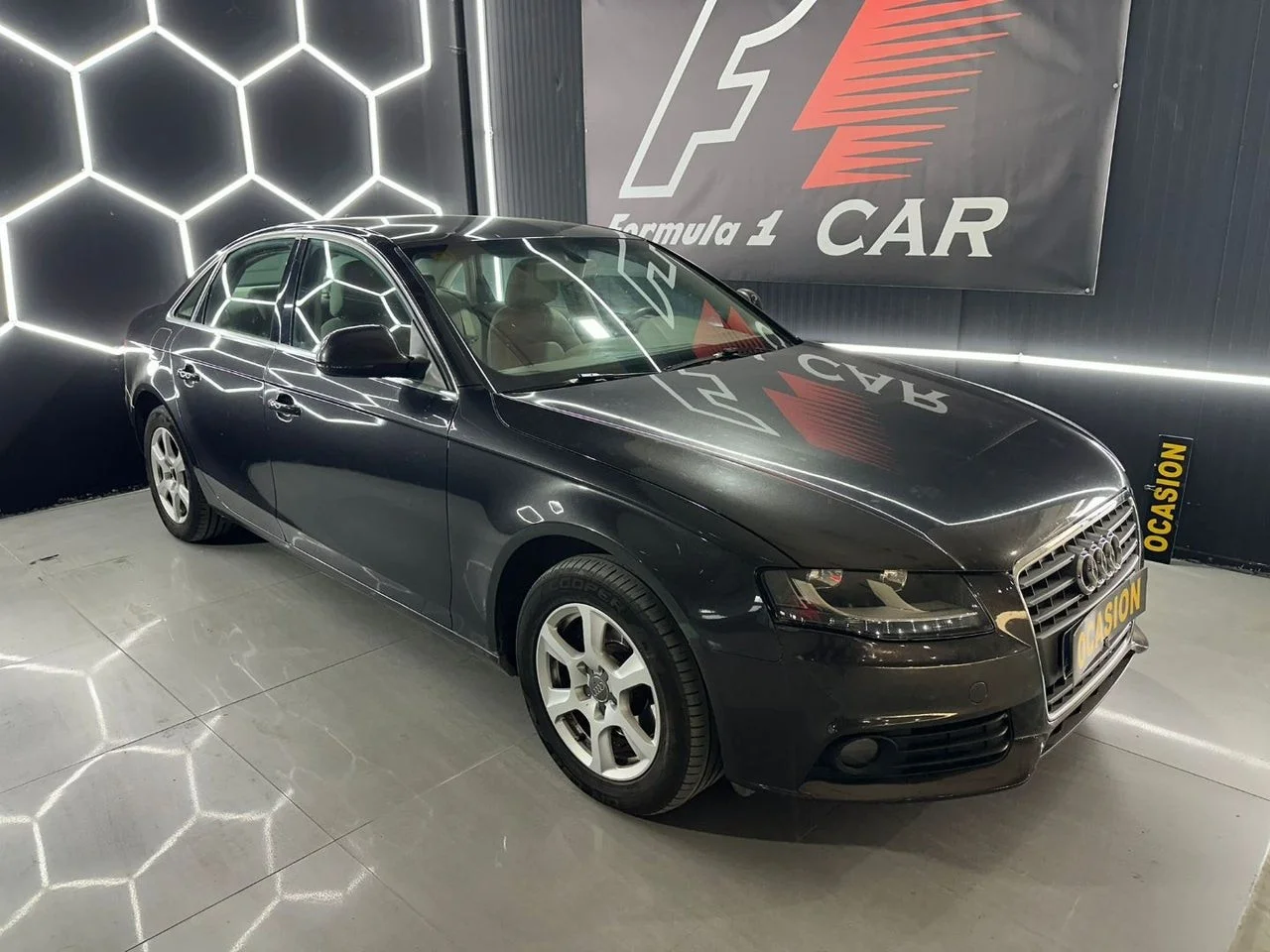 AUDI A4 A4 2.0TDI DPF 143