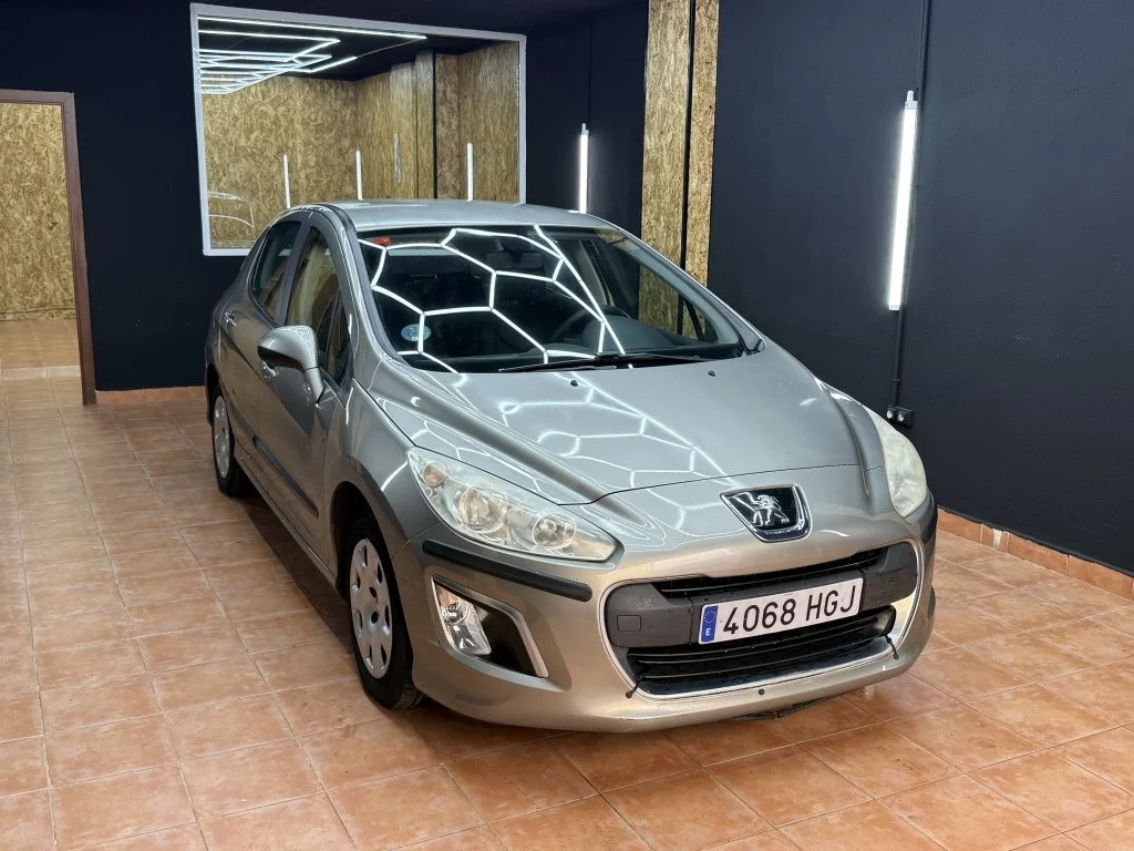 PEUGEOT 308 PEUGEOT 308 Pequeño Manual de 5 Puertas