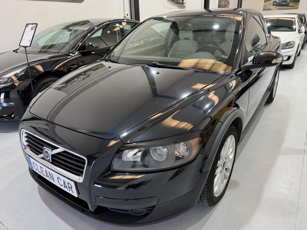 VOLVO C30 C30 D5 Momentum Geartronic