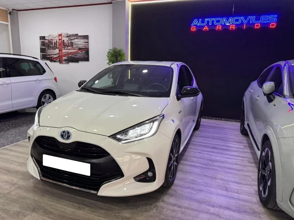 TOYOTA Yaris Yaris 120H 1.5 Style