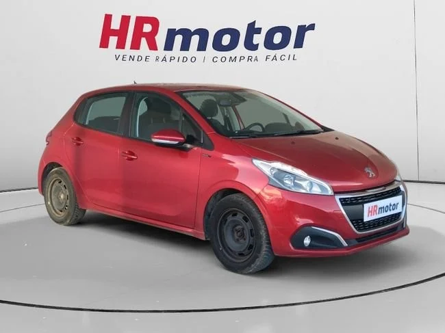 PEUGEOT 208 Signature