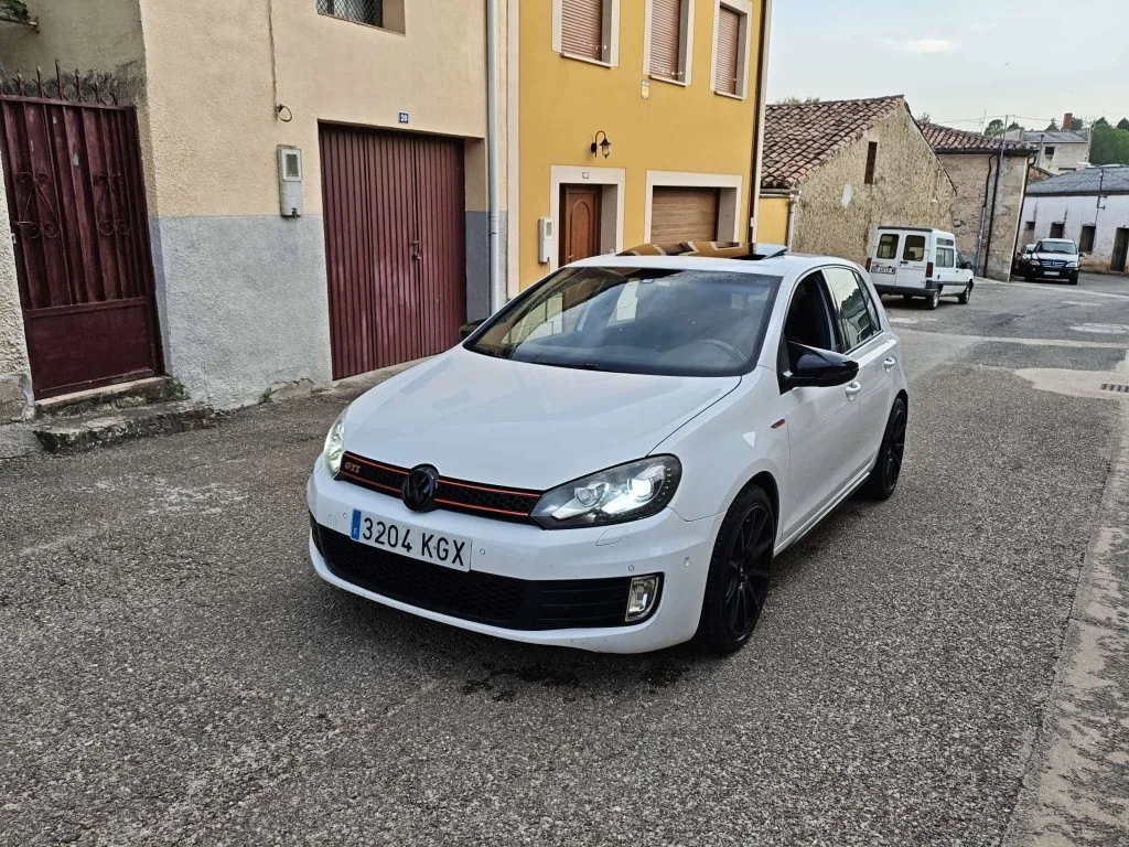VOLKSWAGEN Golf Golf 1.6TDI CR Adv.BMT Last Ed. DSG 105
