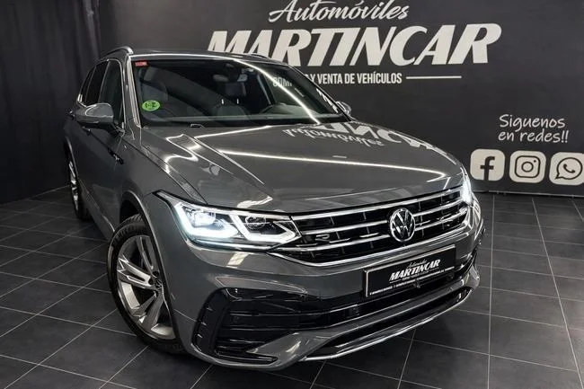 VOLKSWAGEN Tiguan R Line