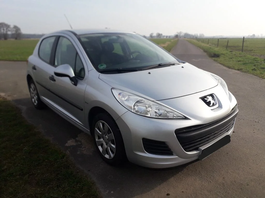 PEUGEOT 207 207 1.4i Confort 75