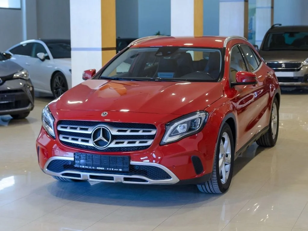 MERCEDES-BENZ Clase GLA GLA 220d Urban 7G-DCT