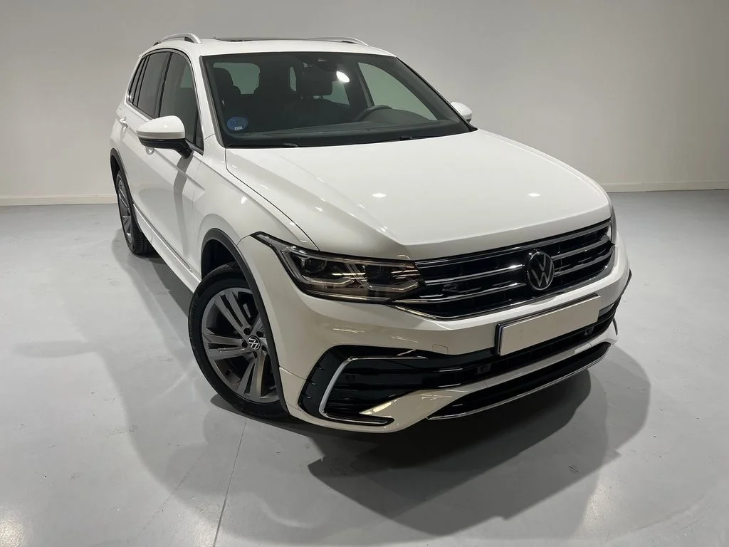 VOLKSWAGEN Tiguan R-Line 1.4 TSI eHybrid 245cv DSG HÍBRIDO ENCHUFABLE