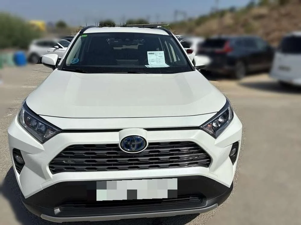 TOYOTA RAV-4 2.5l 220H Advance