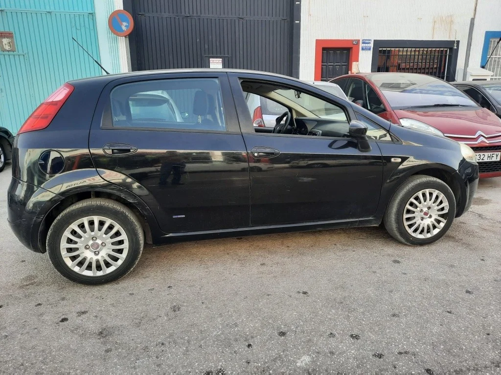 FIAT Grande Punto Grande Punto 1.4 Active