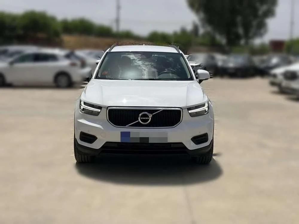 VOLVO XC40 XC40 T2 Momentum Core