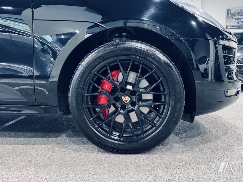 PORSCHE Macan Macan GTS Aut.