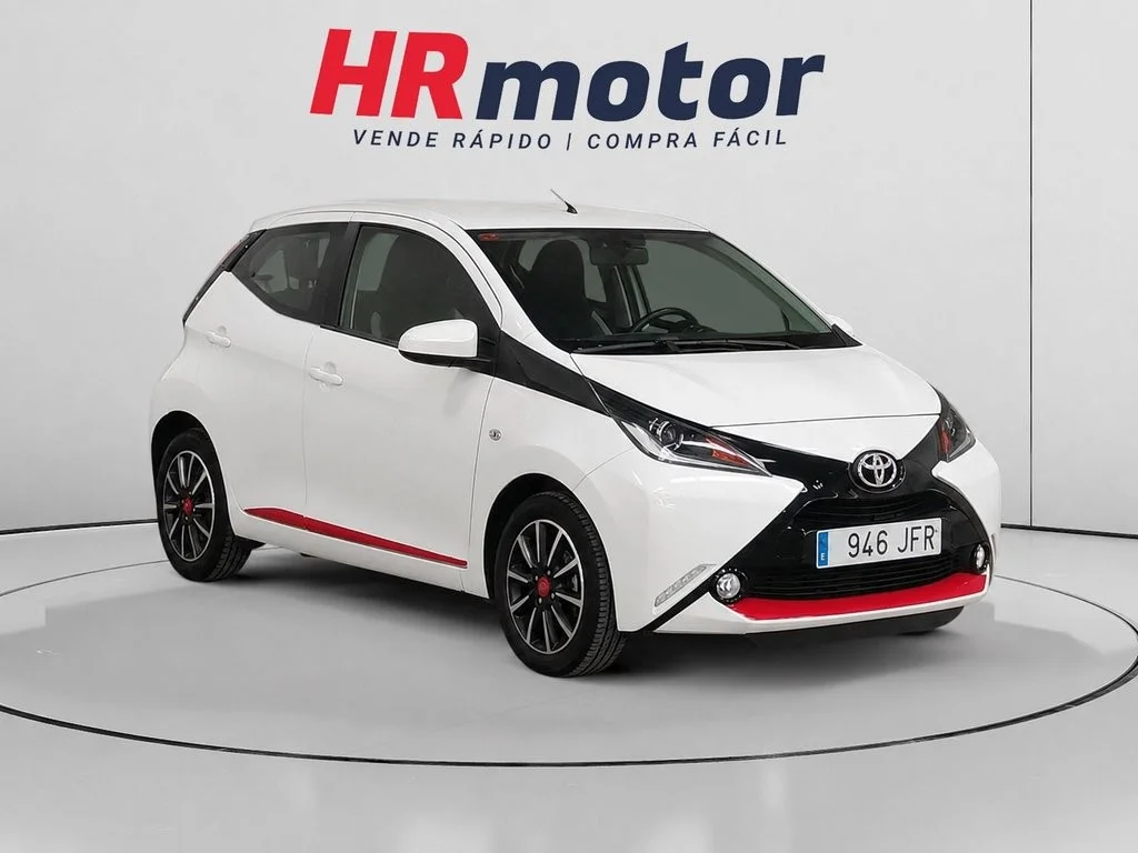 TOYOTA Aygo Aygo 1.0 VVT-i x-play Business